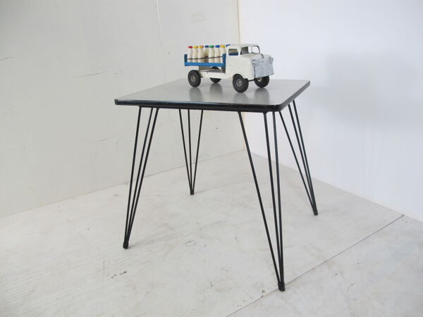 Table d'appoint moderniste en formica de Negema, années 1950