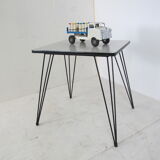 Table d'appoint moderniste en formica de Negema, années 1950