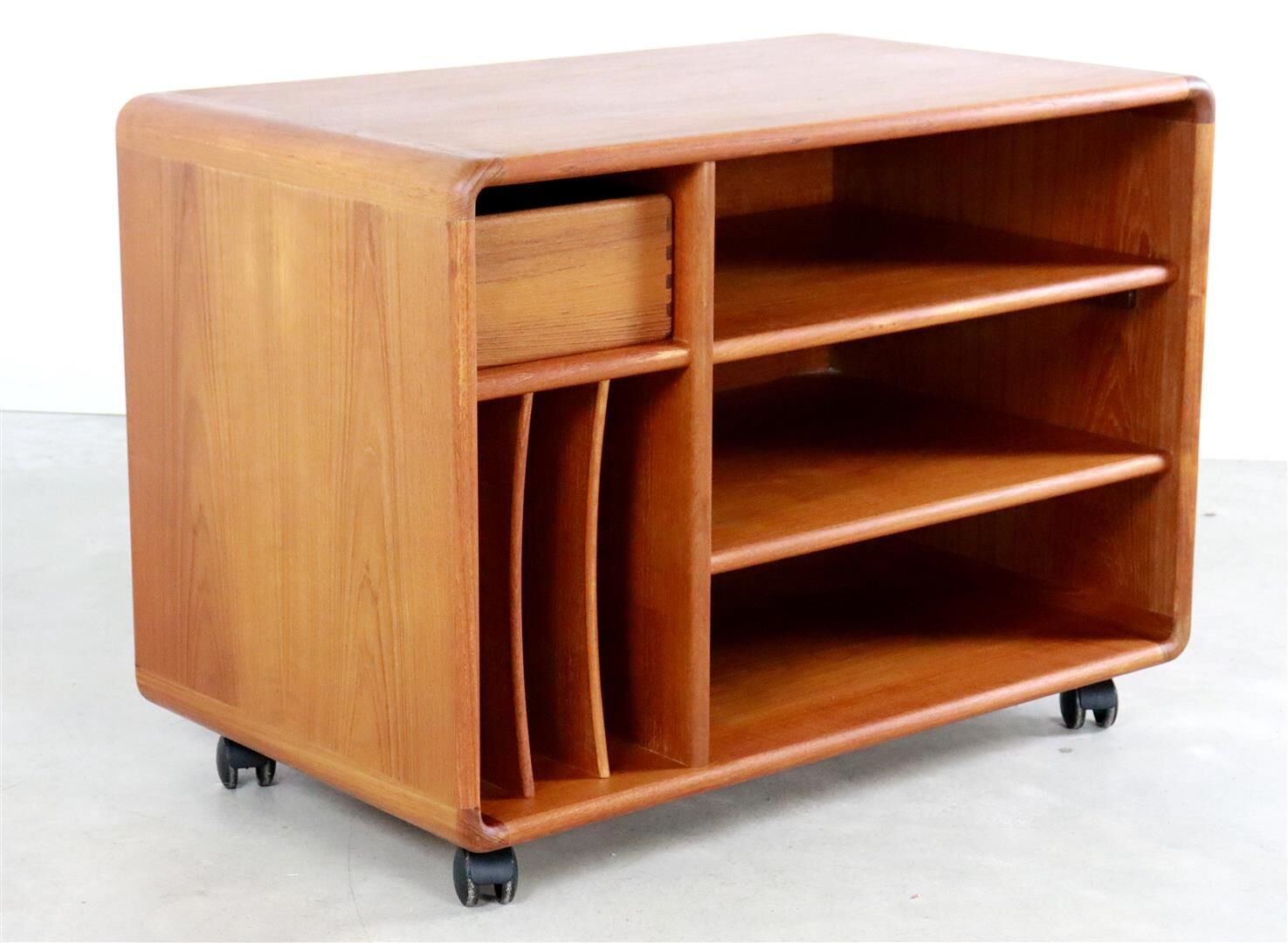 Mobilier audio design danois 'Kragelund'