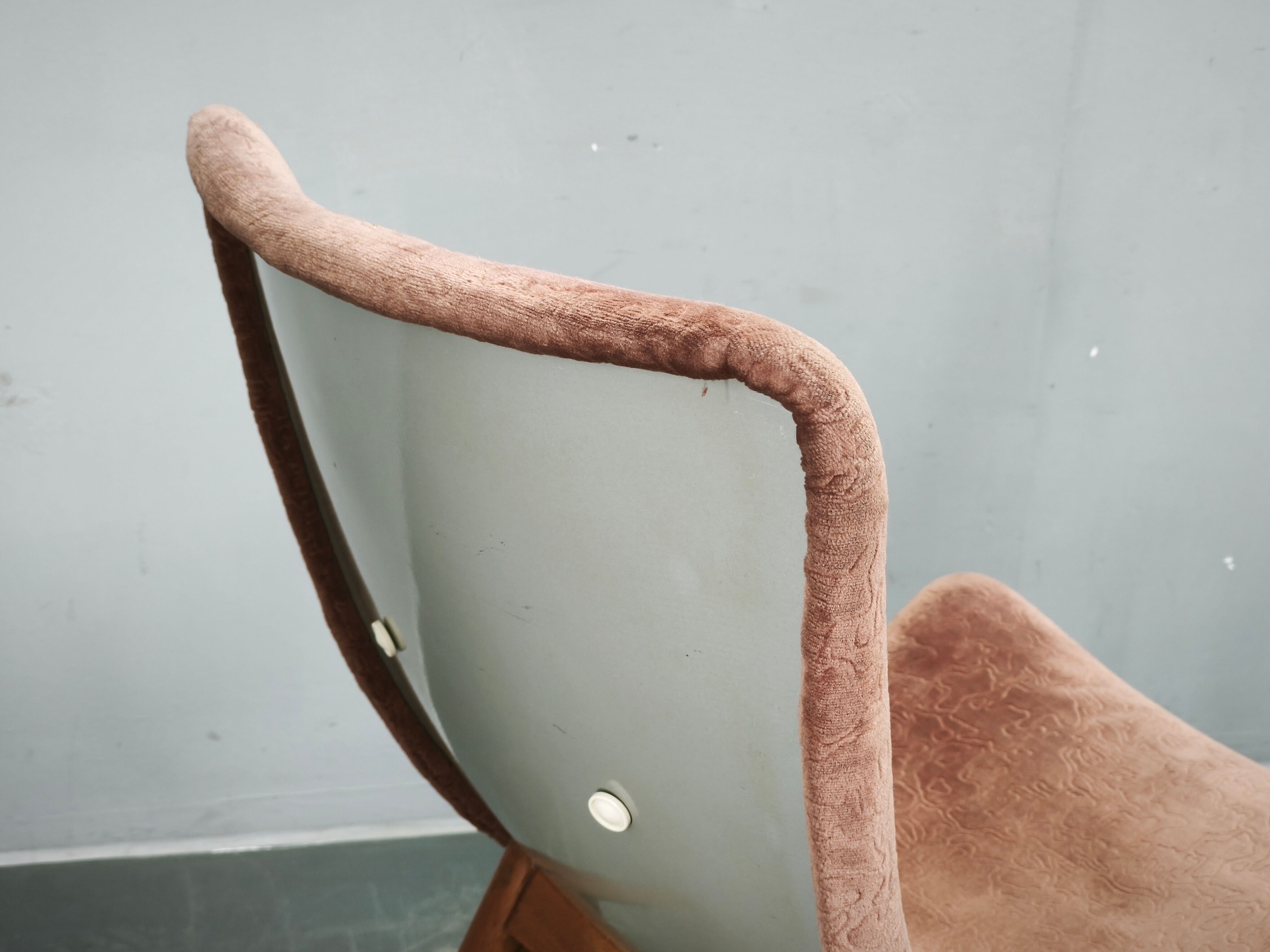Pair of Miroslav Navrátil Shell Lounge Chairs, Czechoslovakia 1960s