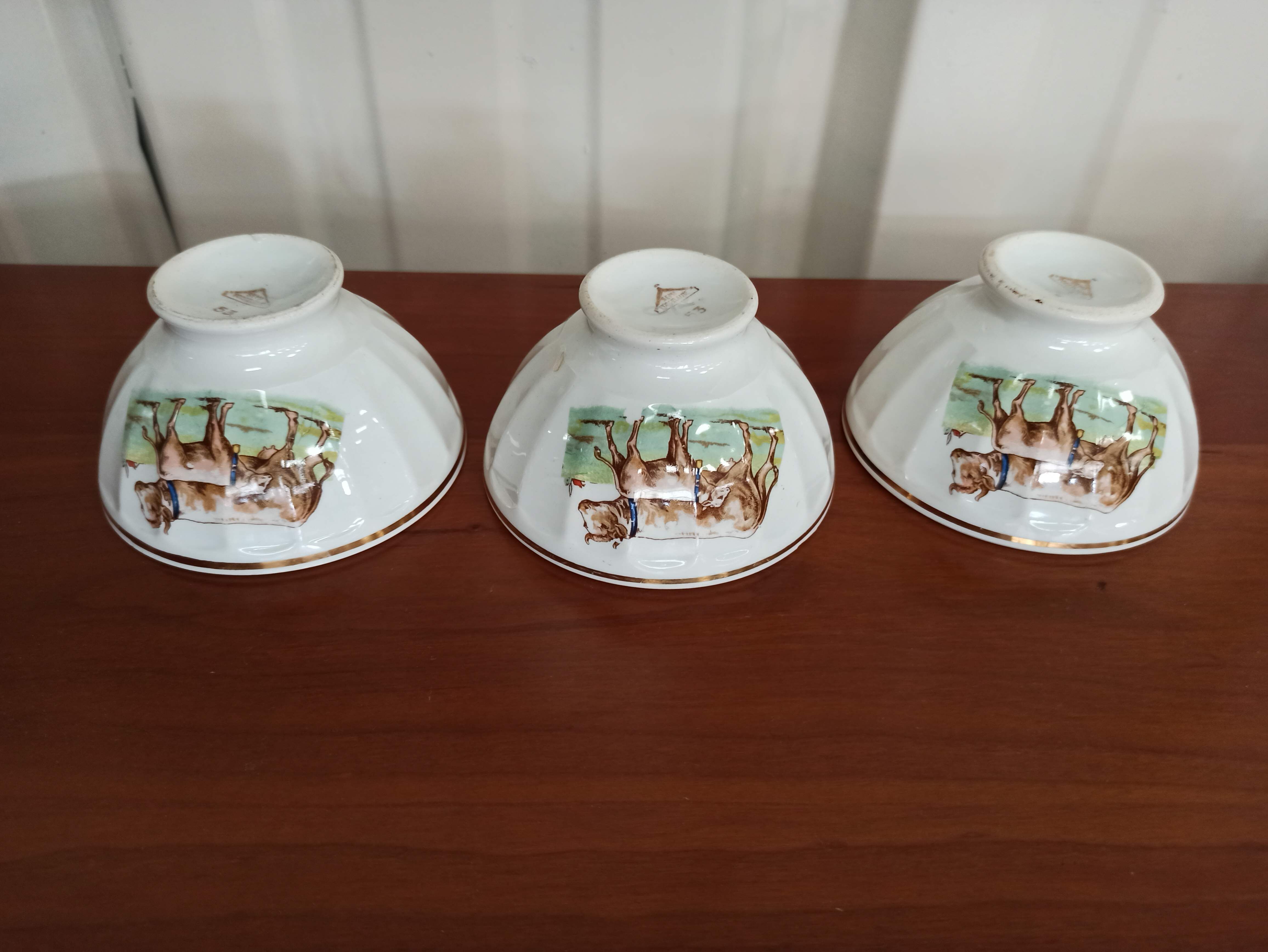 Set 6 bowls cow creamer semi porcelain old
