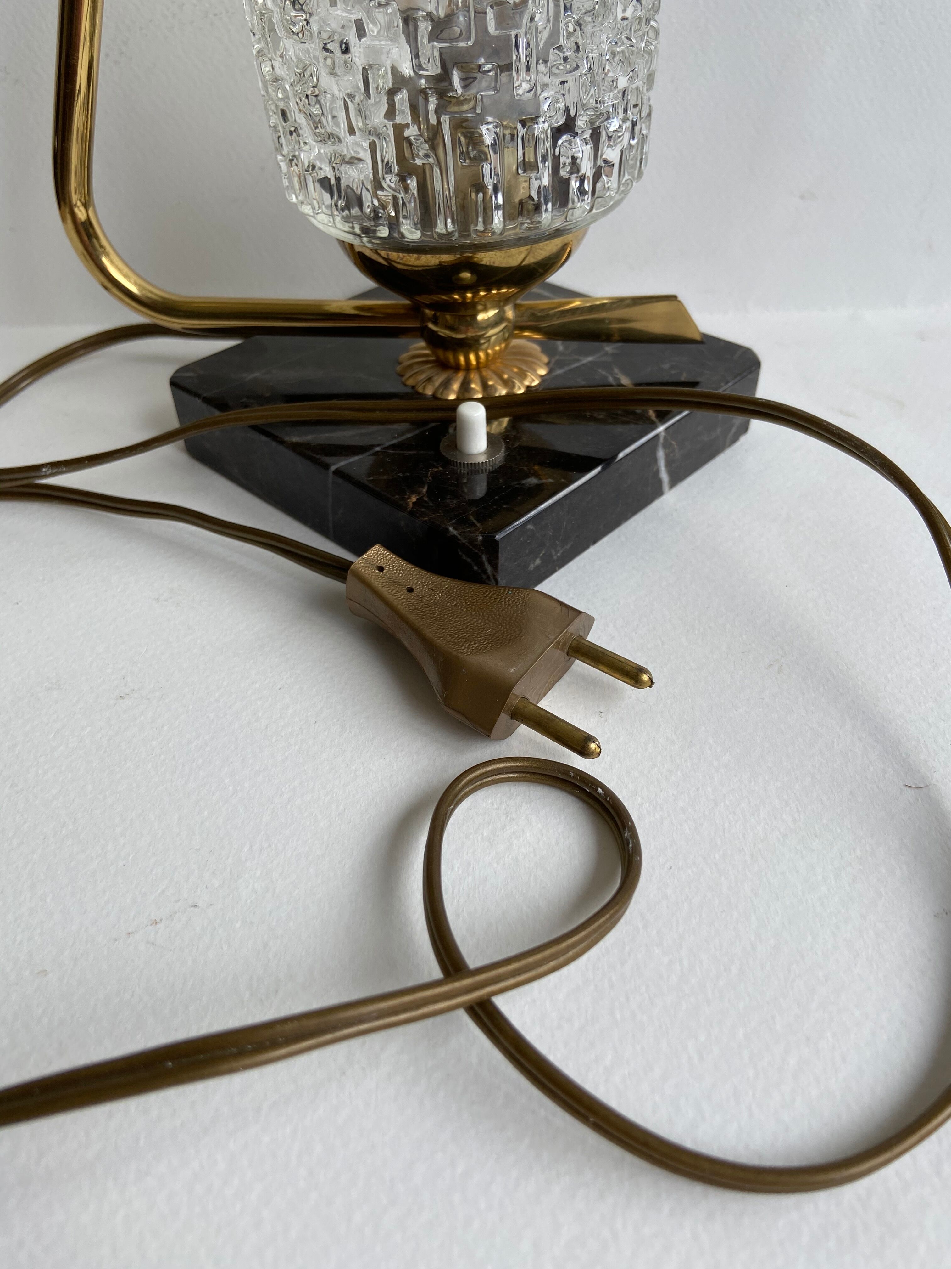 Marble table lamp and chiseled glass