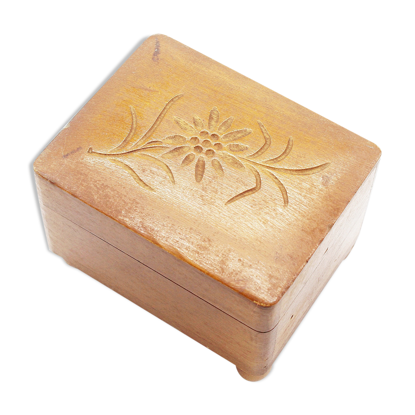 Former small wood with wooden music