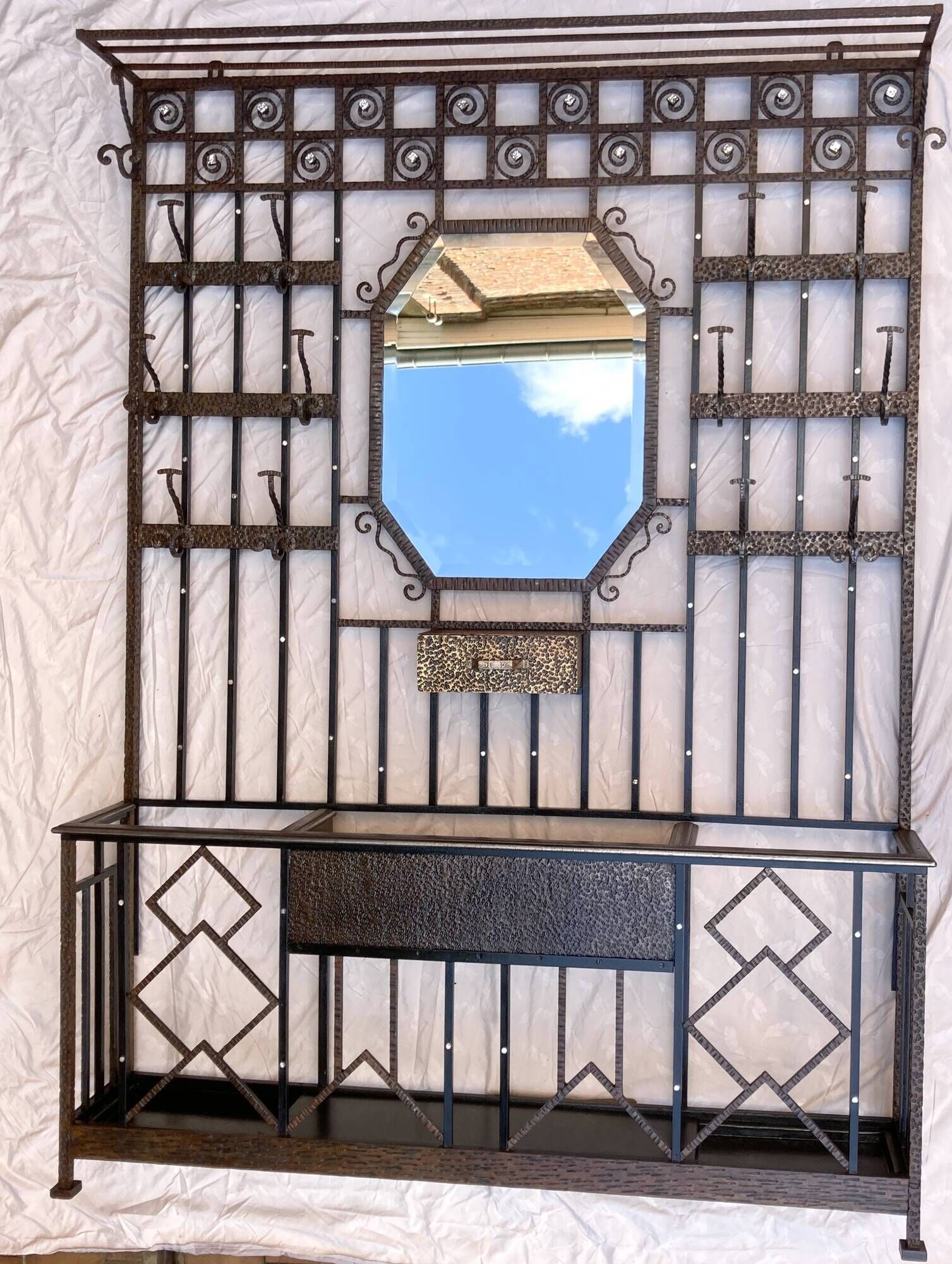 Colonial-inspired Art Nouveau wardrobe – Bevelled mirror 1939