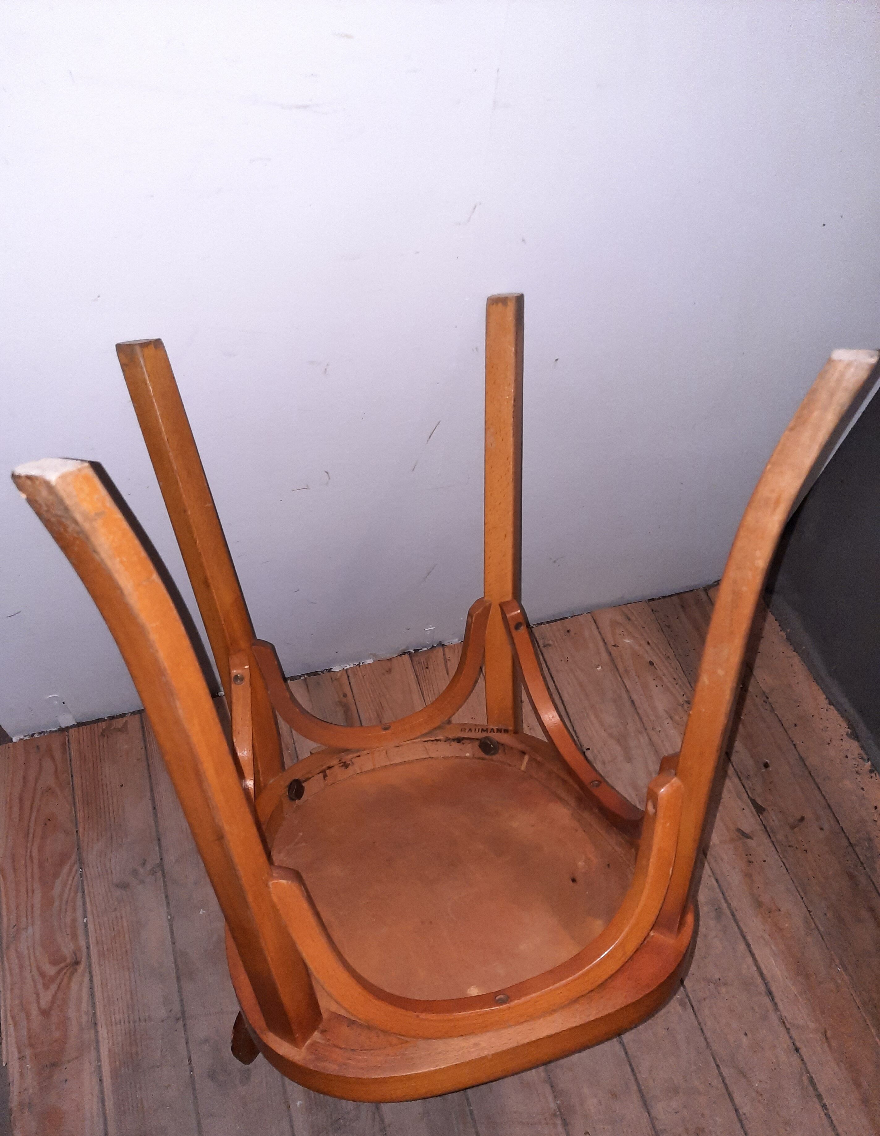 Paire de chaise en bois courbé "Baumann"
