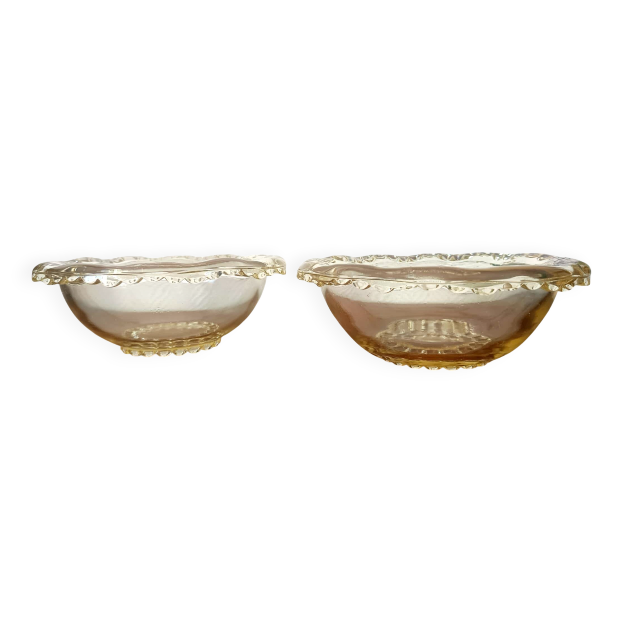 Art Deco pair of cups by Pierre d'Avesn