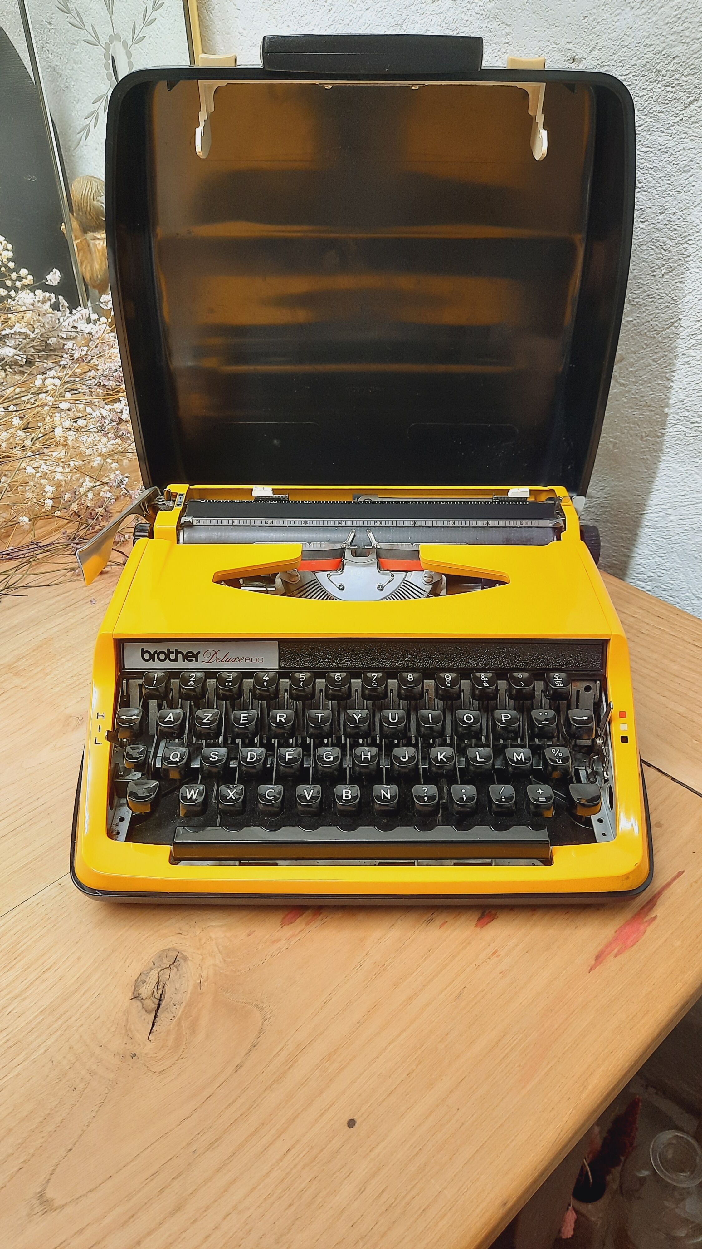Brother De Luxe Typewriter 800