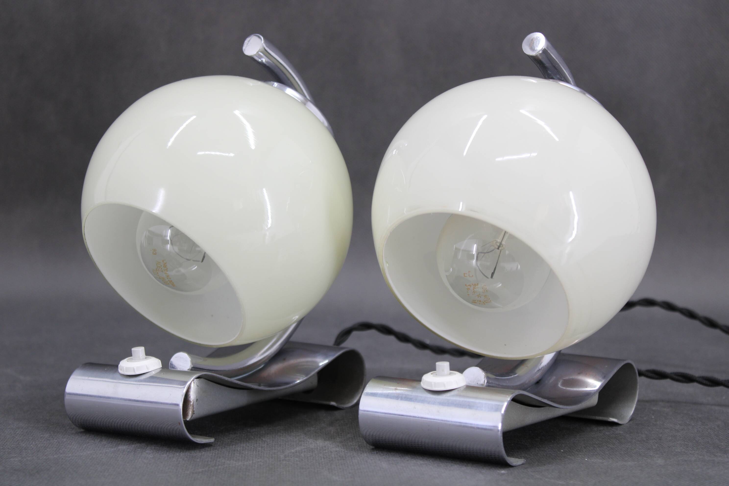 1930s Pair of Art Deco Chrome Plated Table Lamps, Czechoslovakia
