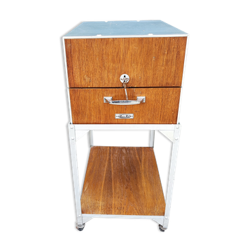 Metal binder ruwa bell