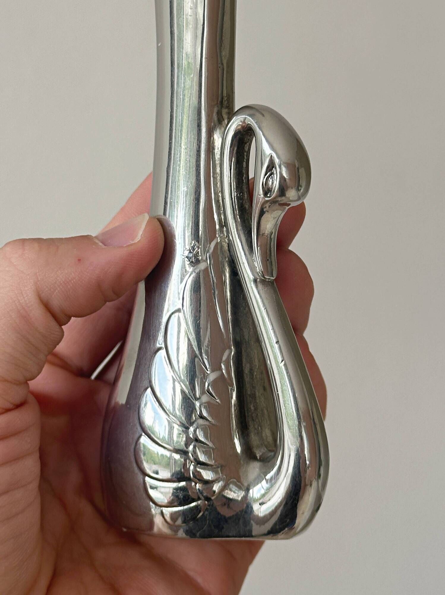 Swan metal single flower vase