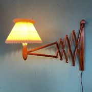 Lampe à ciseaux Le Klint vintage en chêne des années 1960