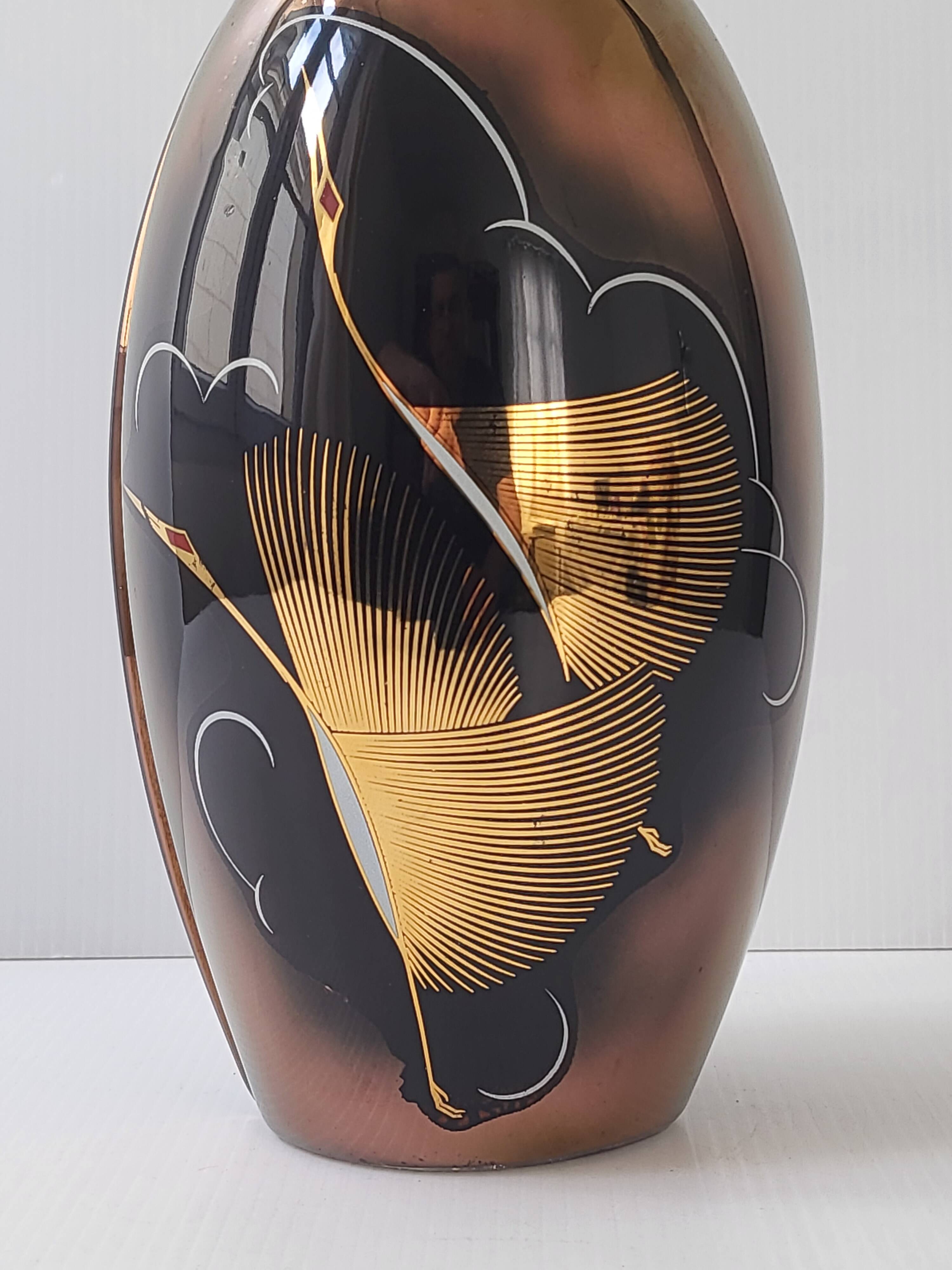Vintage art deco vase with herons