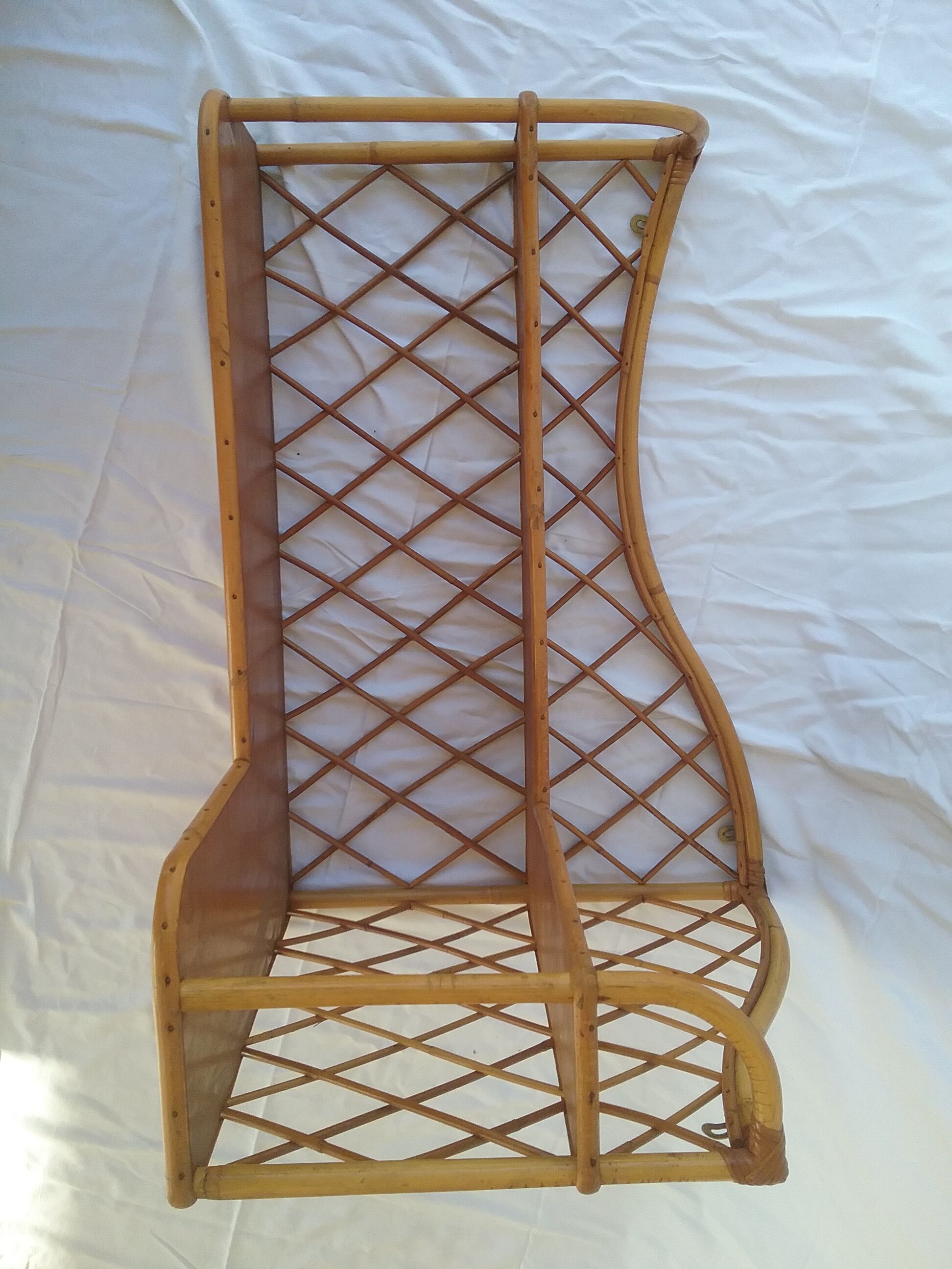L shaped rack in rattan