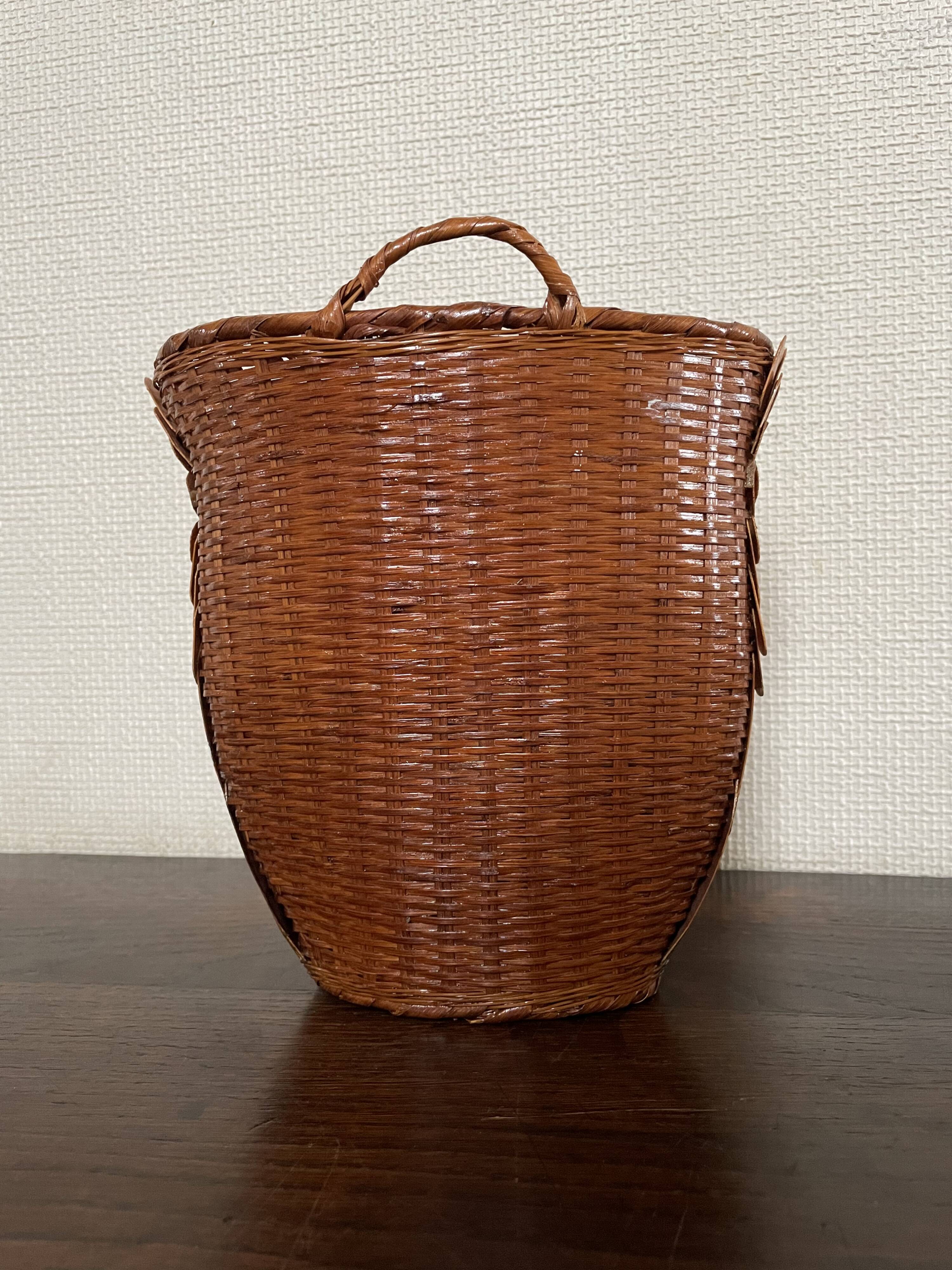 Bamboo owl basket