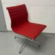 Fauteuil Eames pivotant édition Vitra