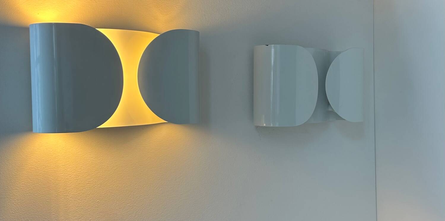 Pair of vintage Foglio wall lamps, white, Tobia Scarpa for Flos Italy