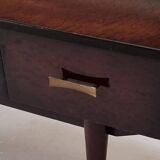 Buffet bas du milieu du siècle