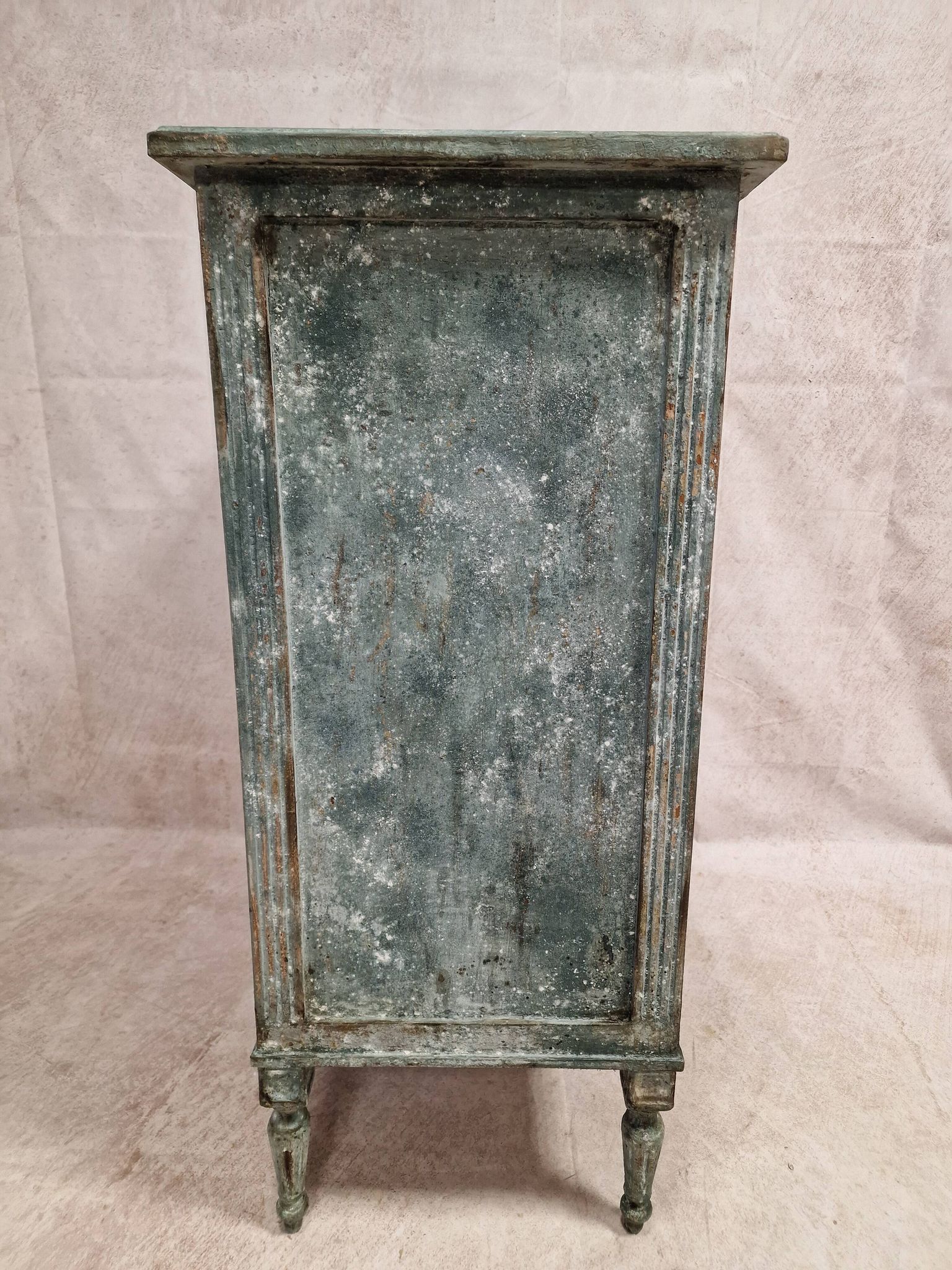 Small patinated chest of drawers
