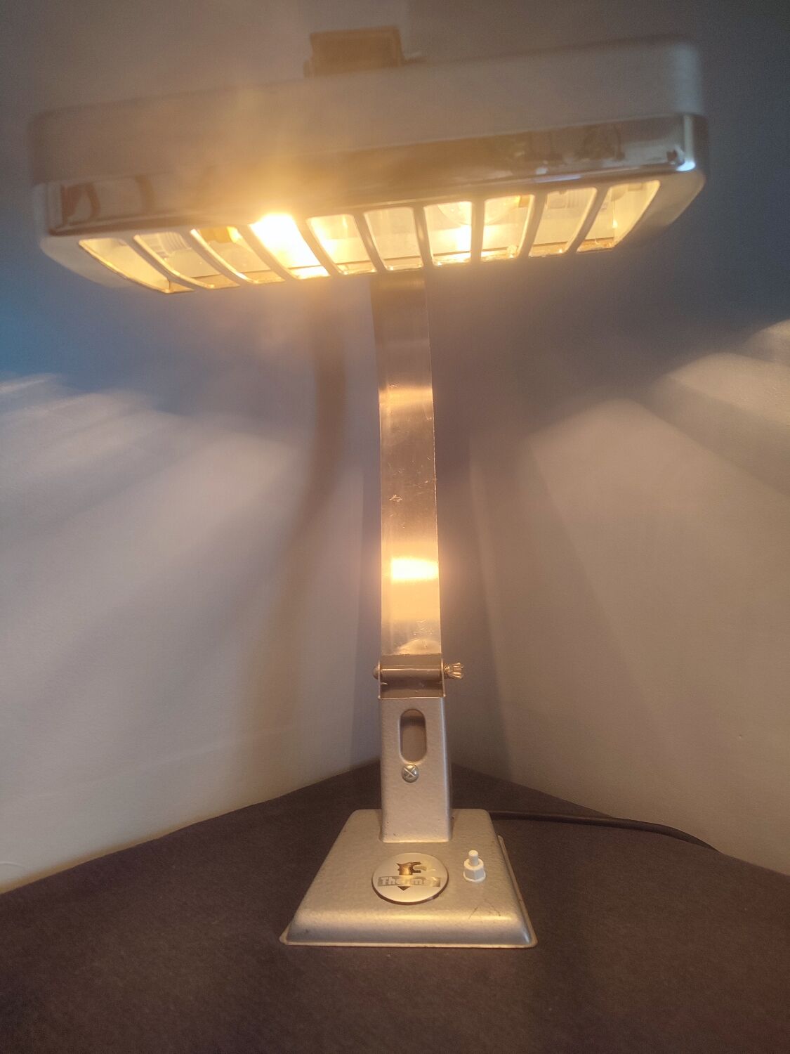 Thermor industrial style table lamp