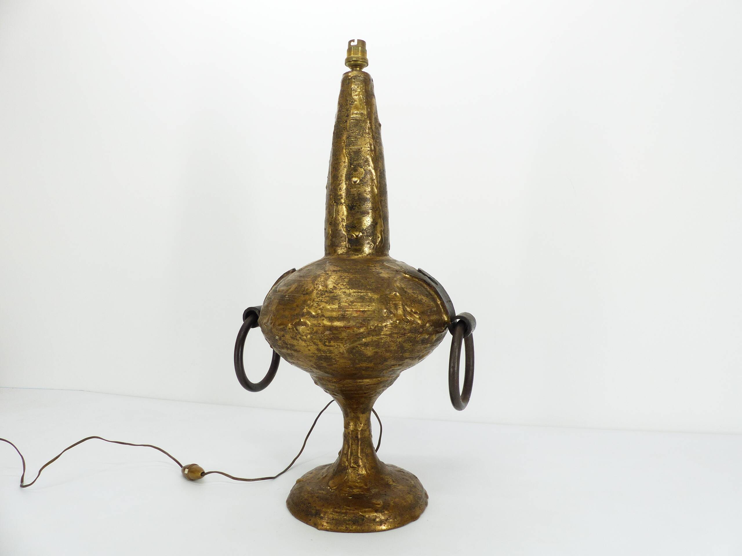 Brutalist lamp in gilded bronze Max BRE 1970
