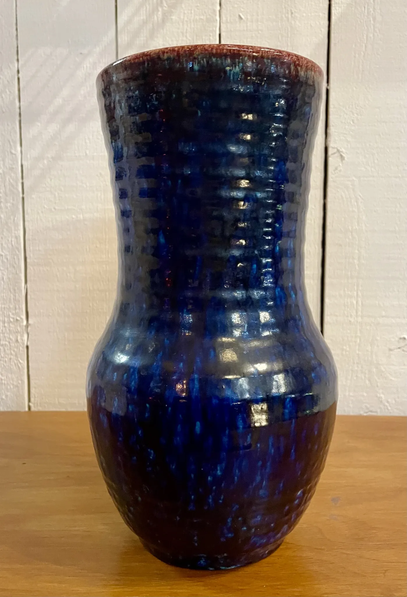 Navy blue vase signed Accolay