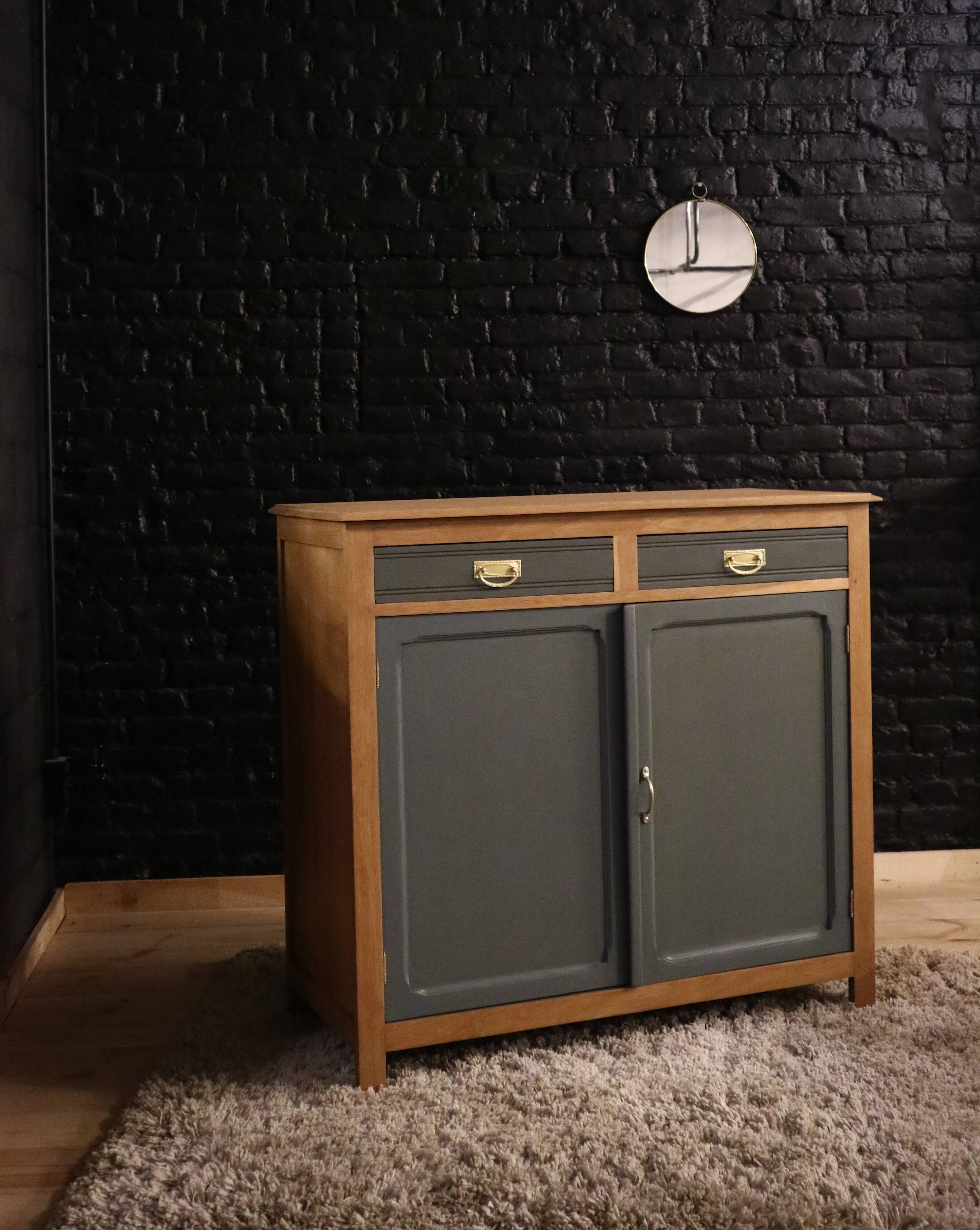 Completely restored two-tone Parisian buffet