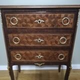 Commode Transition