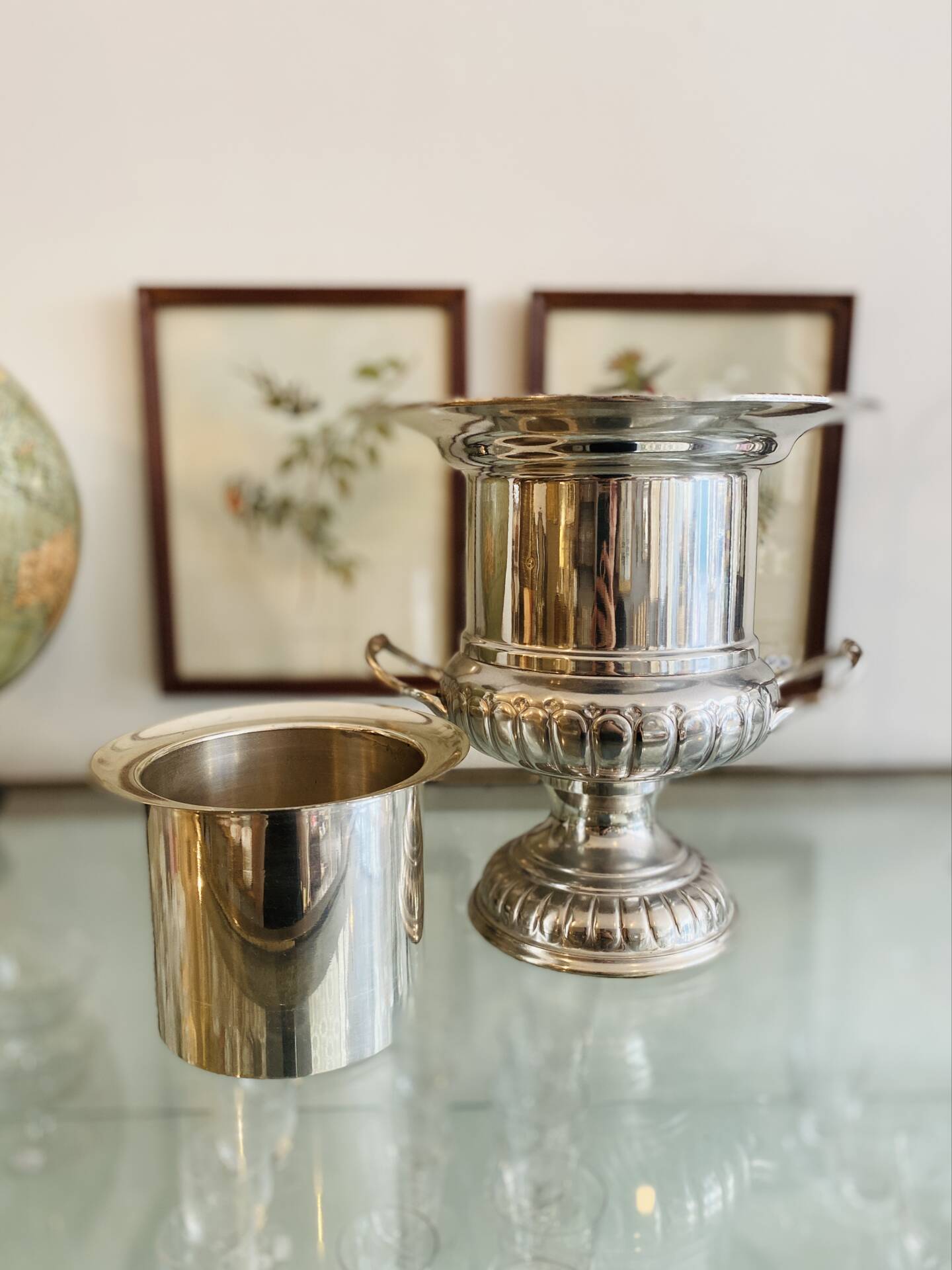 Silver-plated metal champagne bucket ice bucket