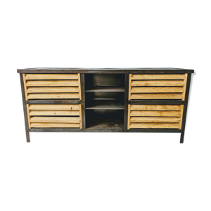 Buffet style industriel en métal et en bois