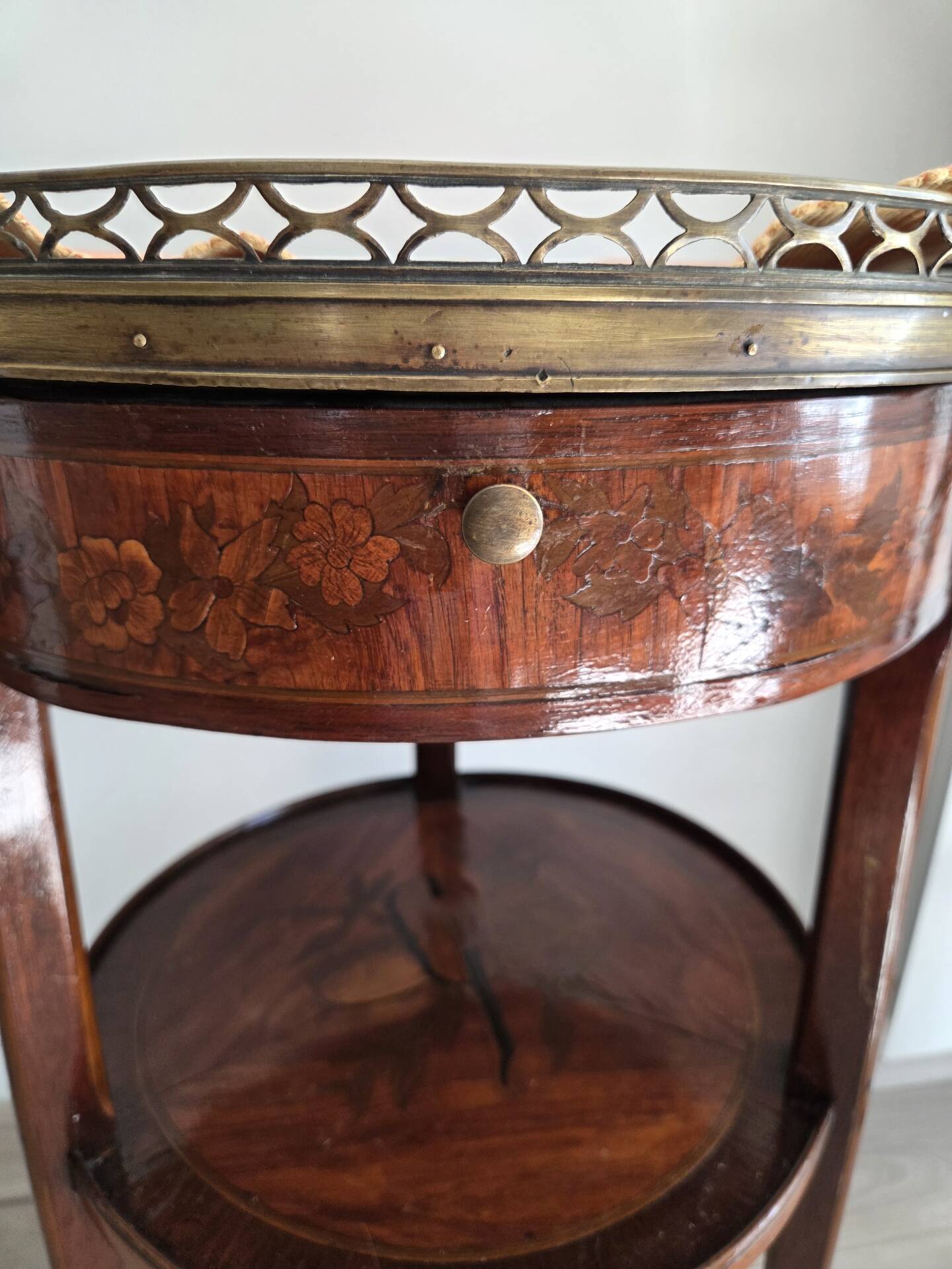 Rare chiffonnière table / flying table with 3 rotating drawers – Stamped