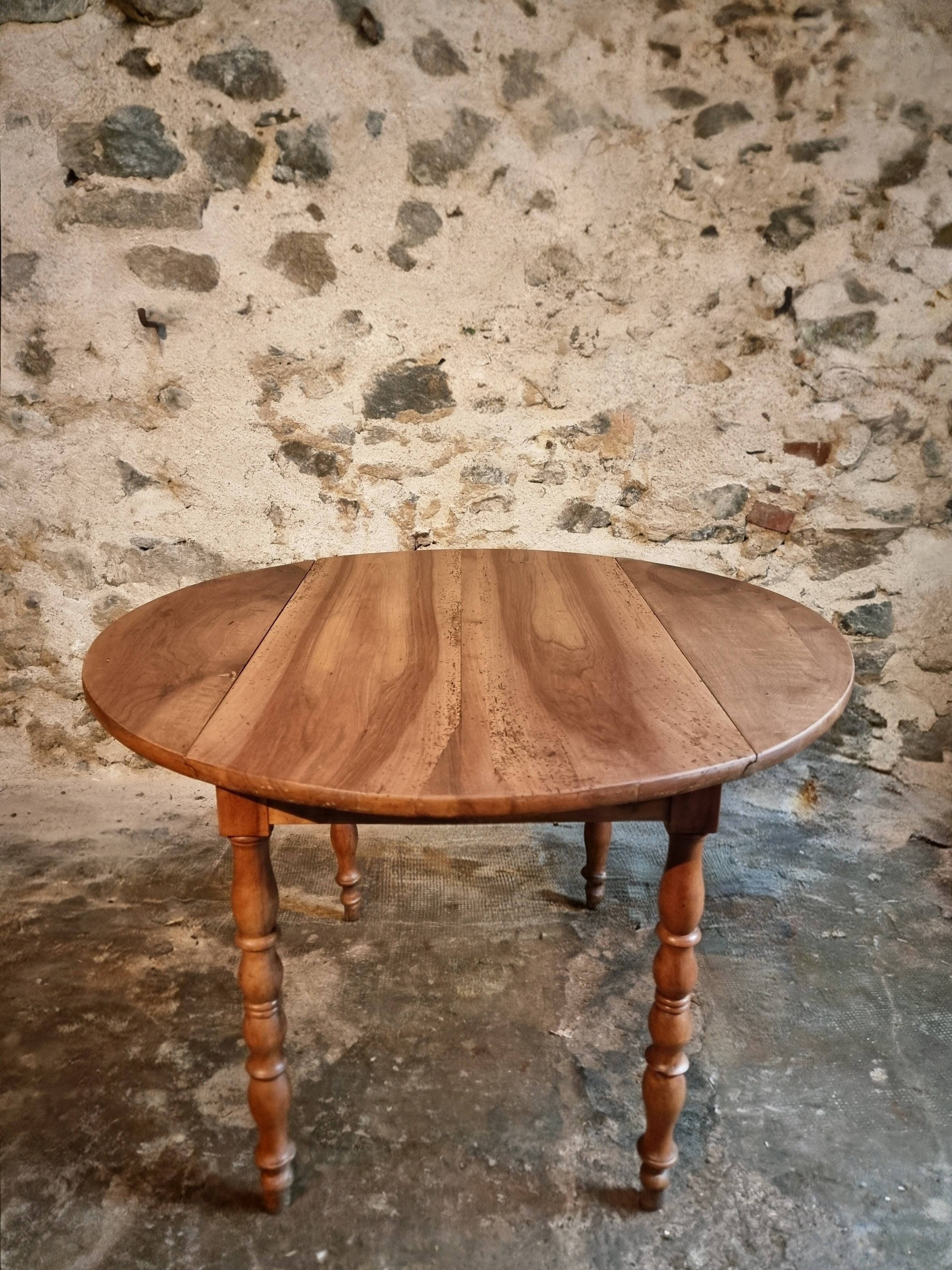 Antique walnut drop-leaf dining table – French round table 110 cm