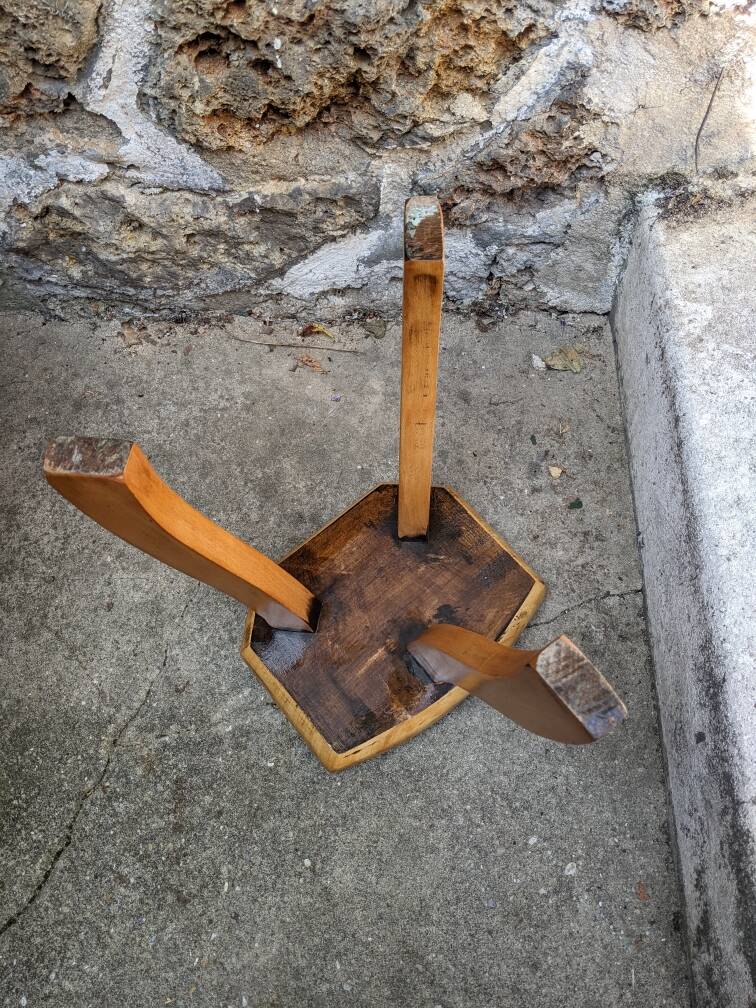 Vintage tripod plant stand stool Scandinavian decoration slow craftsmanship