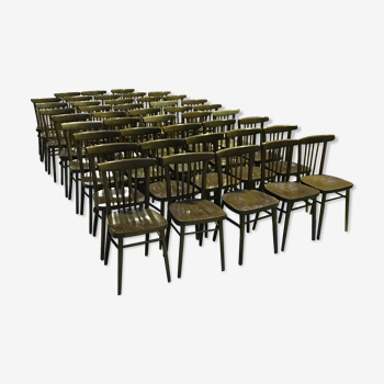 Set de 43 chaises bistrot