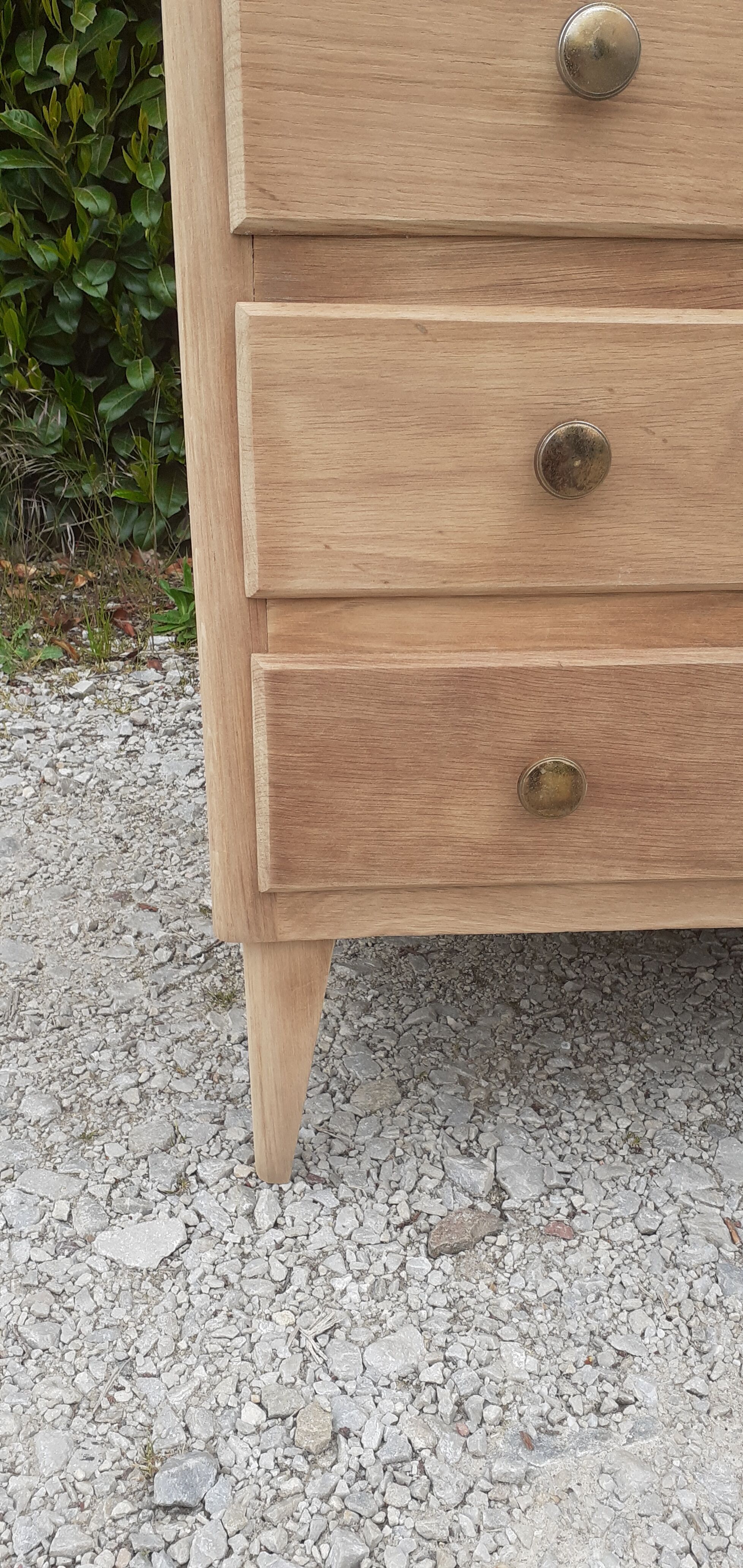 Dresser 4 drawers feet compass vintage raw wood