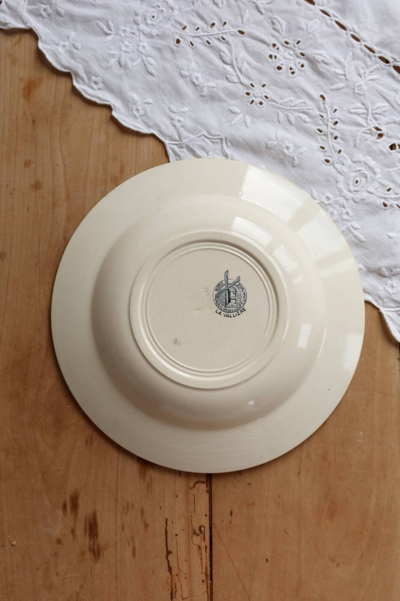 Vintage hollow plate Lavallière - Moulin des Loups - Floral rim