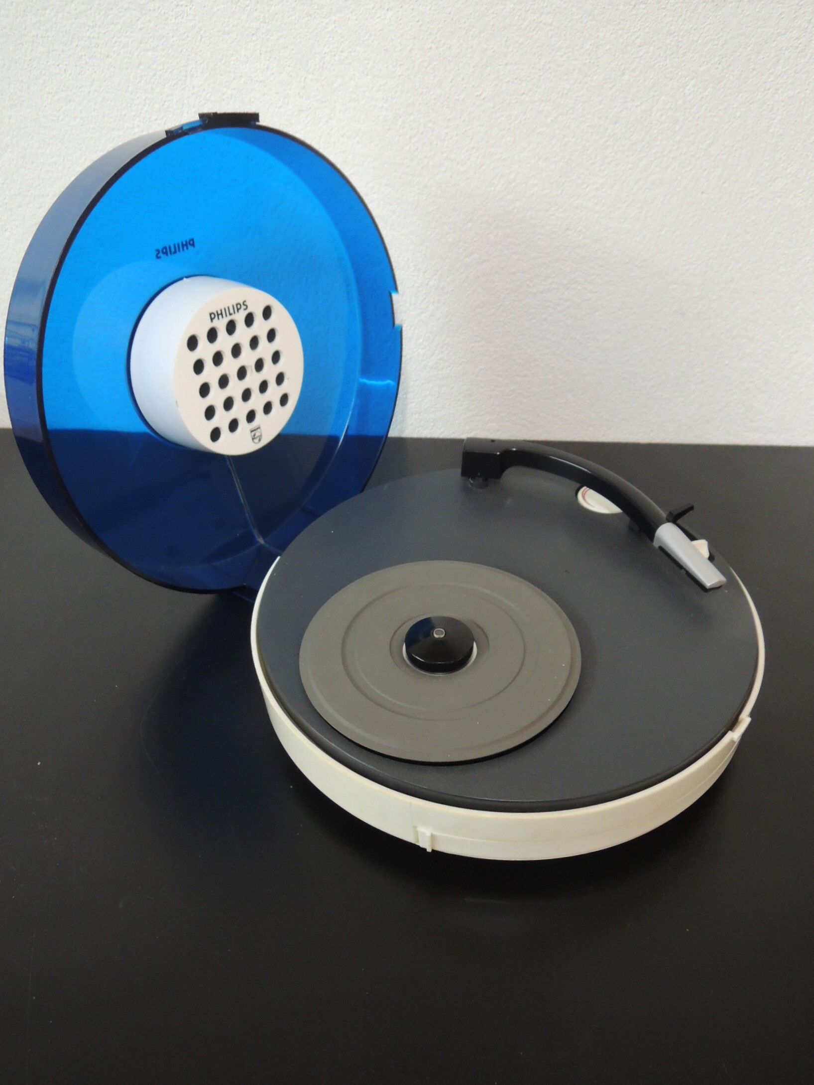 Record player Philips UFO