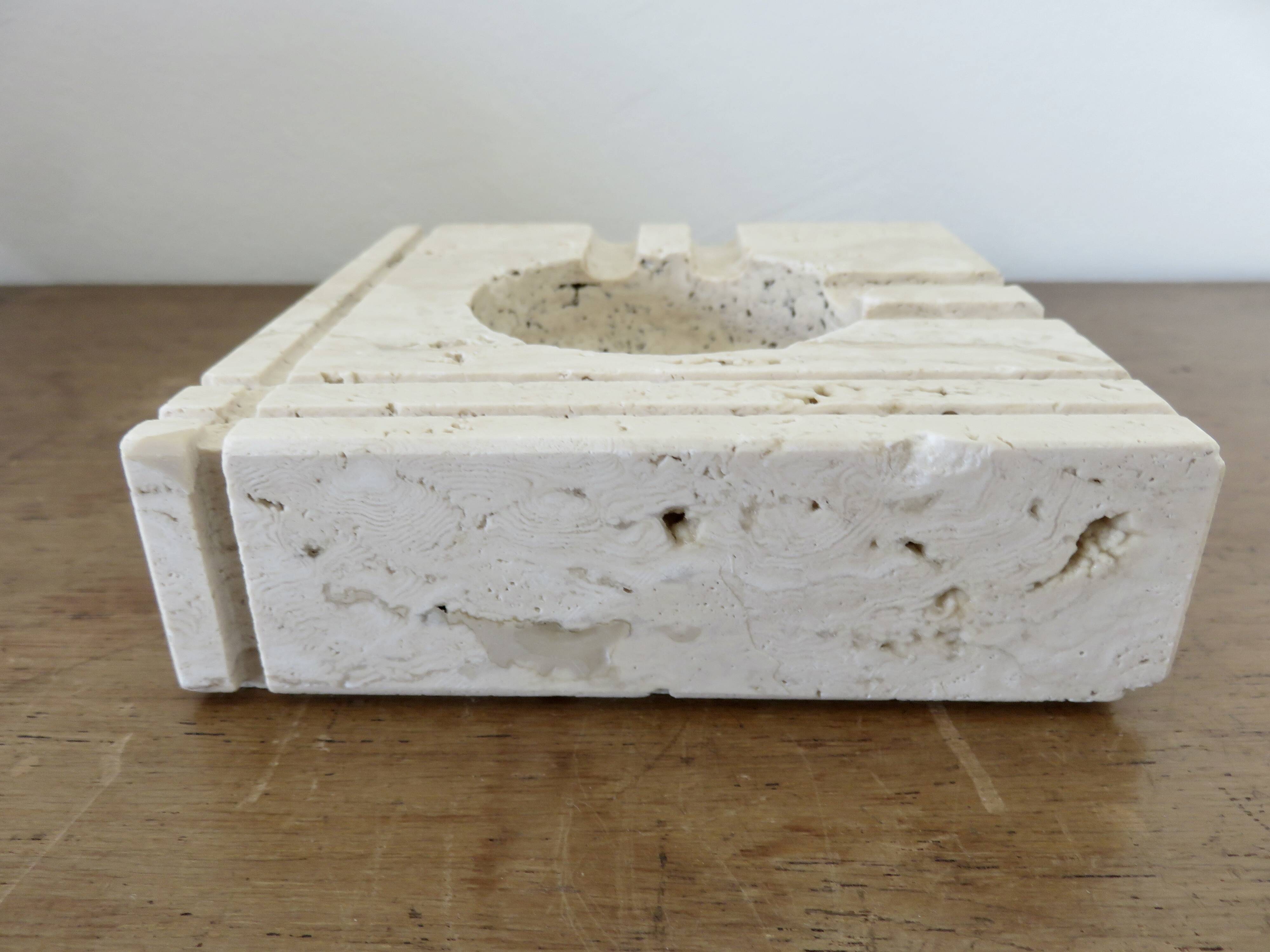 “Fratelli Mannelli” ashtray in travertine, design by Enzo Mari, Italy, 1970