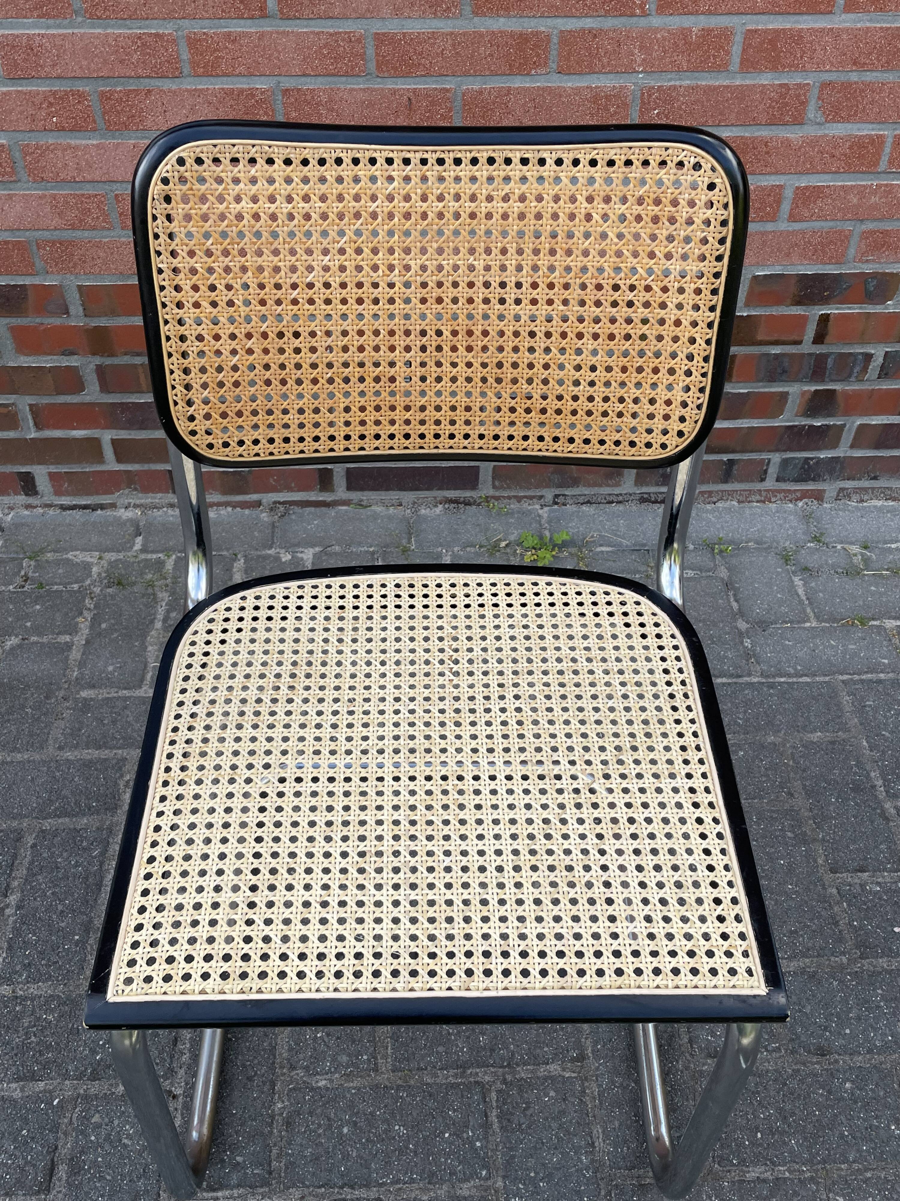 Set of 4 vintage chairs  Cesca B32 in black and chrome