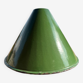 Industrial lampshade in enamelled sheet metal in conical shape