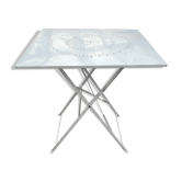 Folding garden table