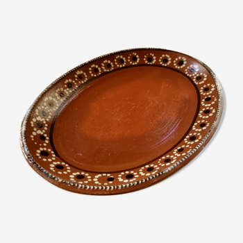 Oval plate in varnished sandstone 70'