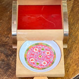 Sliding lid cigarette or cigarillo box