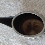 Art deco objects in their art tin juices