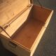 Coffre en bois ancien