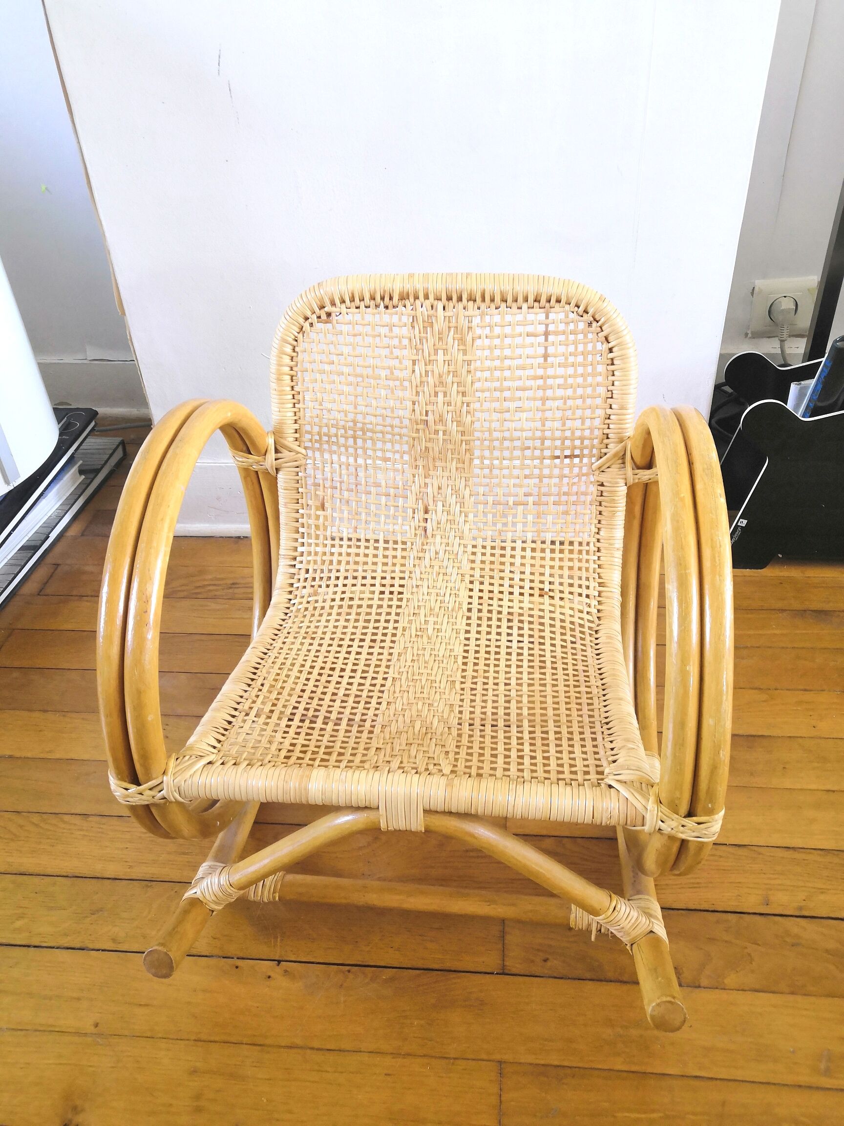Rocking chair child design 70s