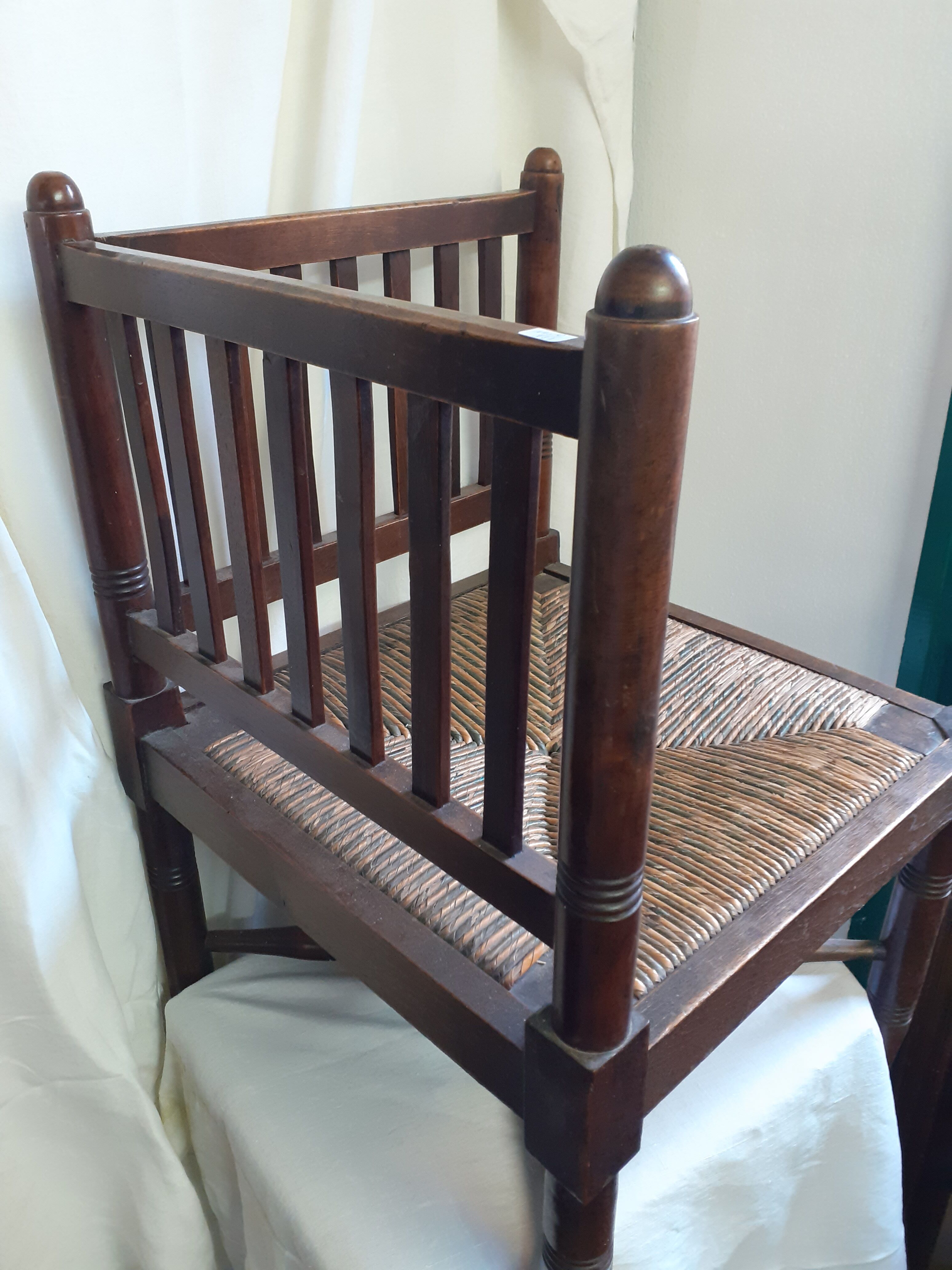 Chaise de coin pailler