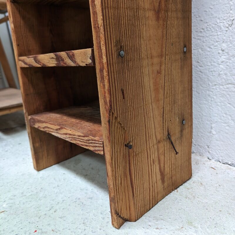 Wooden locker 8 boxes