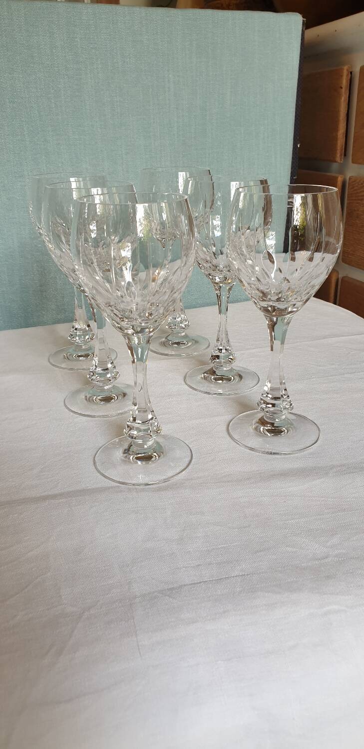 6 crystal wine glasses