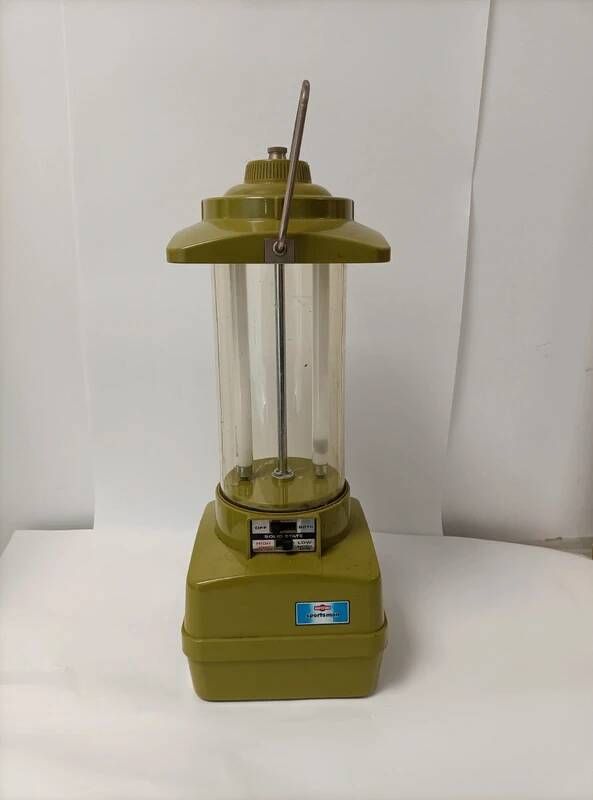 Ray-O-Vac Sportsman 360 vintage 70s camping lantern lamp khaki
