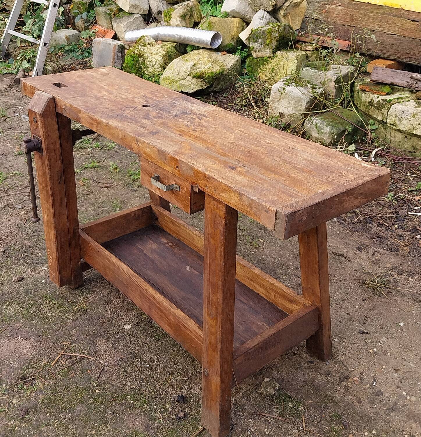 Wooden carpenter's workbench